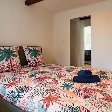 Le Rempart Harmonieux - Triplex Au Pied De La Cite Apartment Каркасон Екстериор снимка